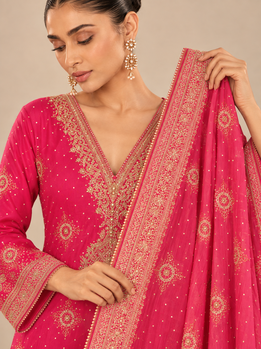 Gulrani – Rani Pink Embroidered Suit